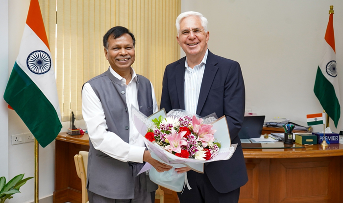 IIM Lucknow welcomes Founding Dean of WU Executive Academy, Vienna